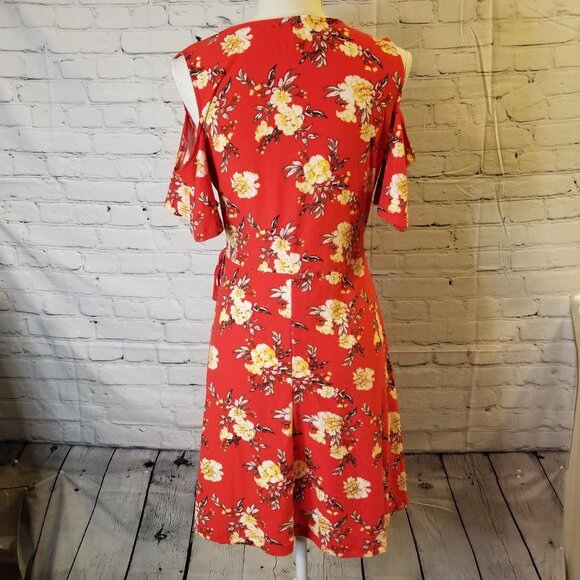 Vintage floral wrap sundress with open shoulder - Picture 2 of 2
